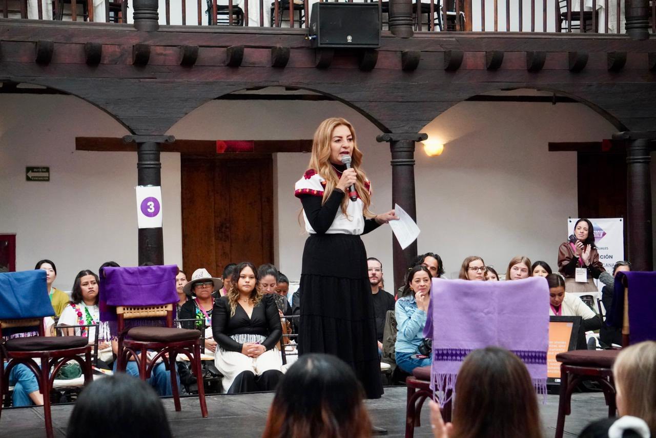 Titular de SEMUIGEN participa en la Women Powered Coffe Summit 2025