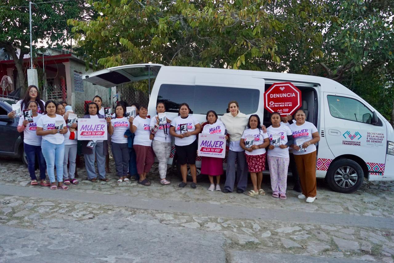 Jornada de la Unidad Móvil del Programa Integral para el Bienestar de las Mujeres, Ej. Emiliano Zapata, Tuxtla Gutiérrez