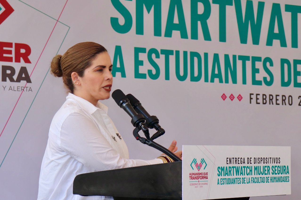Entrega de relojes del programa “Mujer Segura: Presiona, activa y alerta” en la Facultad de Humanidades de la Benemérita Universidad Autónoma de Chiapas.